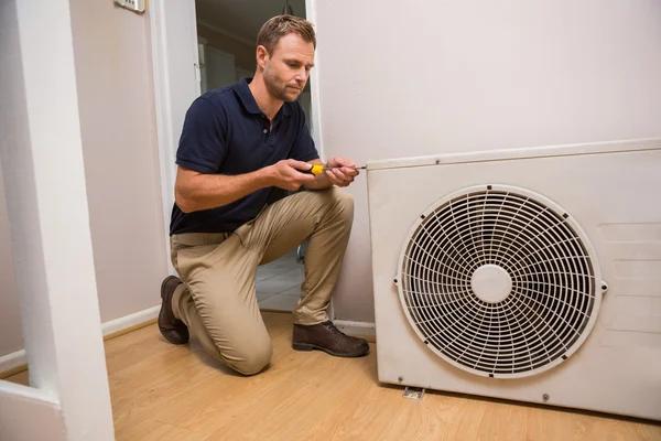 Air conditioning contractor for Reliable Cooling Solutions