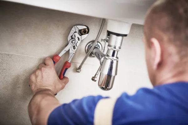 Professional Solutions for Damaged Plumbing in Homes