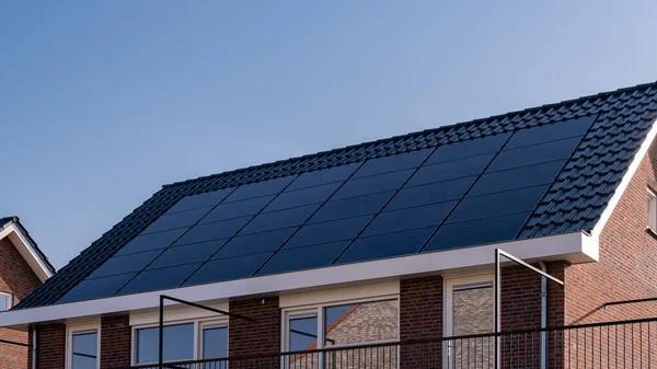 Common Myths About Solar Panels Debunked