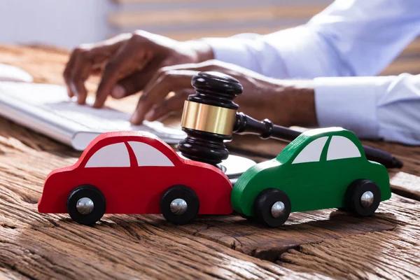 Car Accident Lawyer Tips to Win Maximum Insurance Compensation
