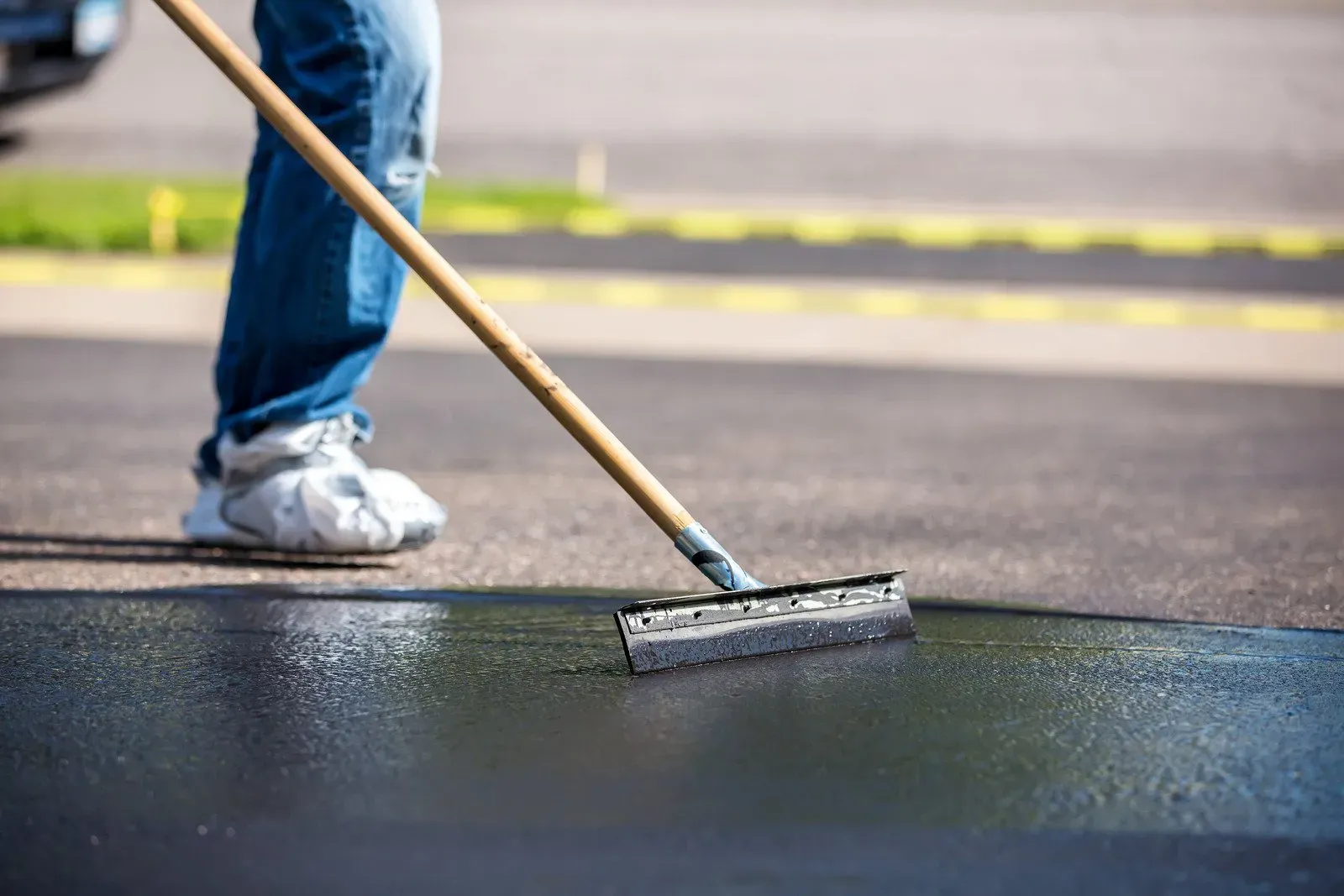 Cost Factors That Affect Parking Lot Resurfacing Services